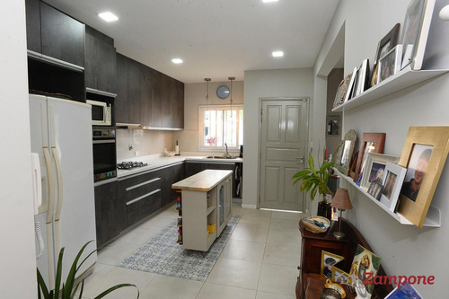 Casa En Venta En Beccar