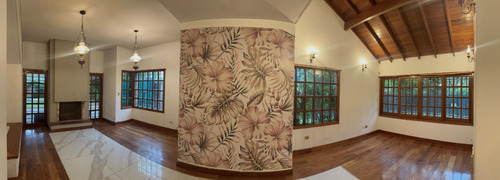 Excelente Chalet En Venta - Barrio Ingles