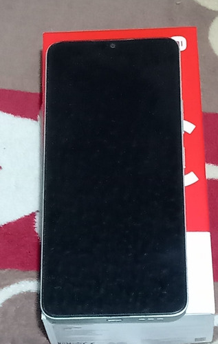 Redmi 13c, Color Verde, 4 Ram (expandible A 8), 256gb Memoria Interna, 5000mah De Batería,. (Usado)
