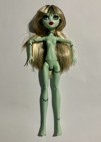 Monster High - Incompleta - Frankie Stein Home Ick Del 2010