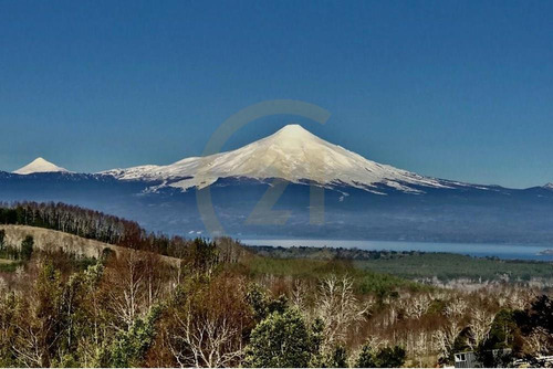 Parcela Con Espectacular Vista Al Volcan Y Lago