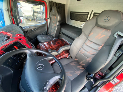 Imagem 8 de 21 de Mb Atego 2430, Truck 6x2, 2018. Automático, Baú Linshalm