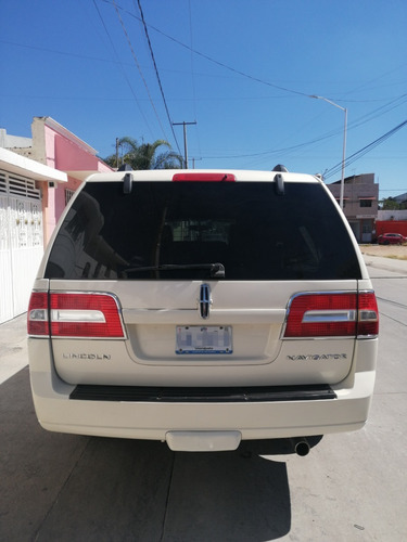 Imagen 4 de 10 de Lincoln Navigator