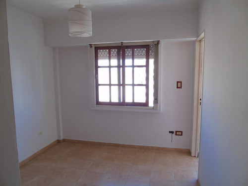 Imagen 5 de 10 de Departamento En Venta En La Plata Calle 8 E/ 44 Y 45 - Dacal Bienes Raices