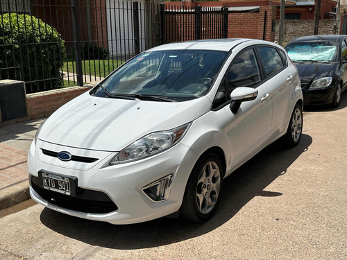 Ford Fiesta Kinetic 1.6 Design 120cv Titanium
