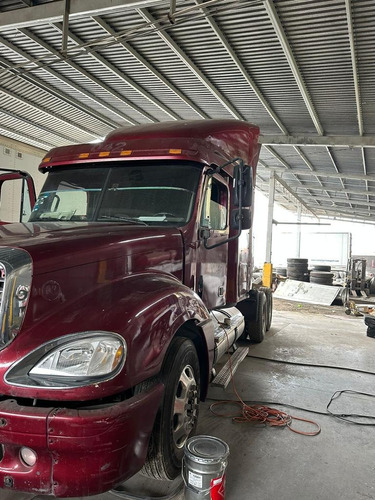 Freightliner Columbia  2004