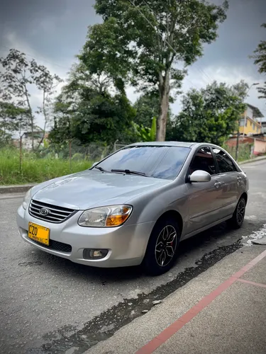 Kia Cerato 1.6 Lx