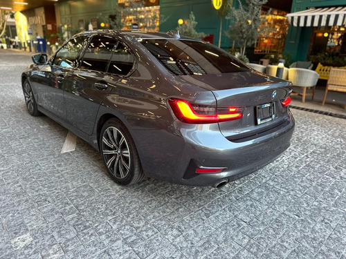 BMW Serie 3 2.0 330ia Luxury Line At