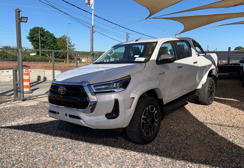 Toyota Hilux 2.8 D-4D Srx Cd 4X4