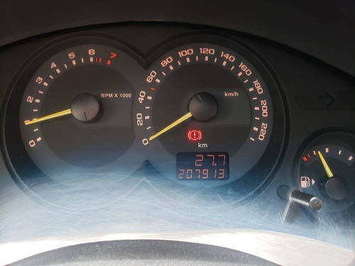 Imagem 8 de 8 de Peugeot 206 1.4 Presence 8v Flex 4p Manual