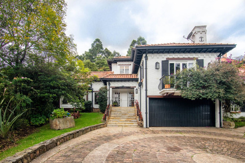 Casa En Venta En Bogotá Cerros De Niza. Cod 6978