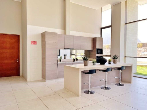 Departamento En Arriendo De 3 Dorm. En Las Condes