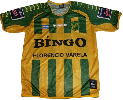 Imagen 1 de 2 de Camiseta Defensa Y Justicia - Adultos