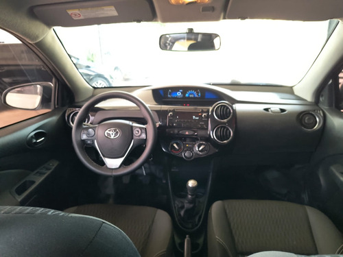 Toyota Etios X Plus 1.5 (Flex)