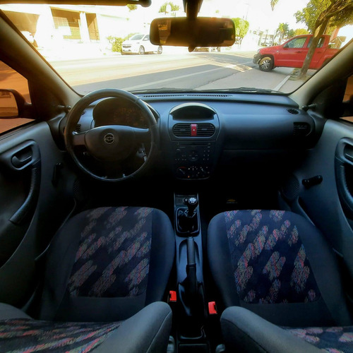 Chevrolet Corsa 1.8 Gl Aa+da