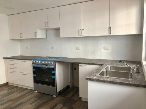 Imagen 7 de 22 de Casa En Venta Totalmente Remodelada Con 3 Recs En Barrio Del