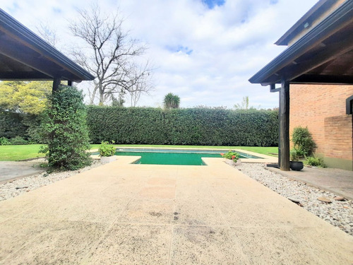Venta Casa 4 Ambientes La Concepción Con Pileta