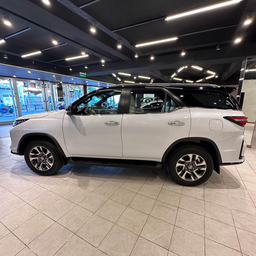 Toyota Hilux Sw4 2.8 Tdi Diamante Ii 4x4 7as 6at