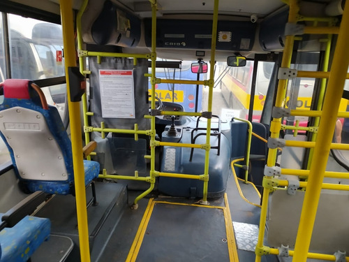 Imagem 10 de 10 de Onibus Urbano Motor Dianteiro Caio (comil/marcopolo/busscar)