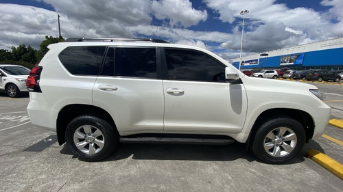 Imagen 18 de 25 de Toyota Prado