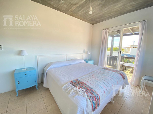 Imagen 18 de 30 de Venta: Casa 5 Dormitorios Primera Linea Montoya La Barra
