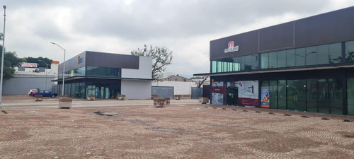 Bodega Con Show Room En Renta Punto Unión, León, Gto