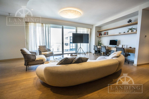 Departamento Con Increíbles Vistas Al Río En Piso 15 En Alquiler