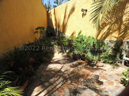 Townhouse En Alquiler Ubicado En Altos De Guataparo Valencia Carabobo 23-24556, Eloisa Mejia