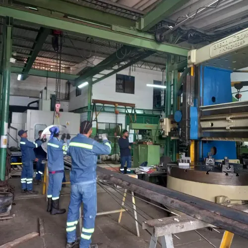 Excelente Propiedad Para Uso Industrial, Logístico, Institucional Y/o Comercial Cod. 62460
