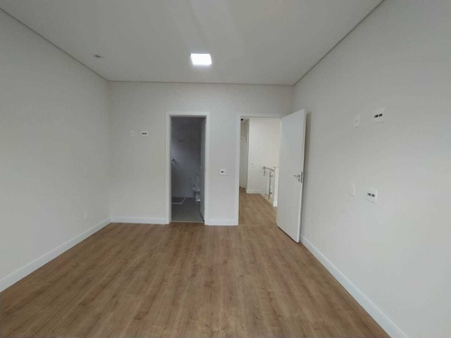 Imagem 11 de 25 de Sobrado À Venda Com 3 Suítes, Espaço Gourmet Com Piscina Privativa, Suru, Santana De Parnaíba, Sp - Sp - So0002_at