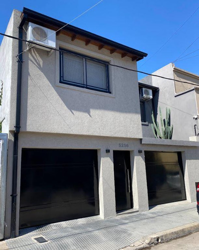 Casa En Devoto. Ideal 2 Familias