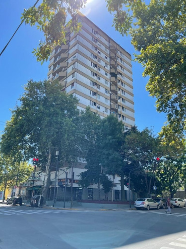 Imagen 2 de 12 de Excelente Departamento 3 Ambientes De Frente Con Balcon