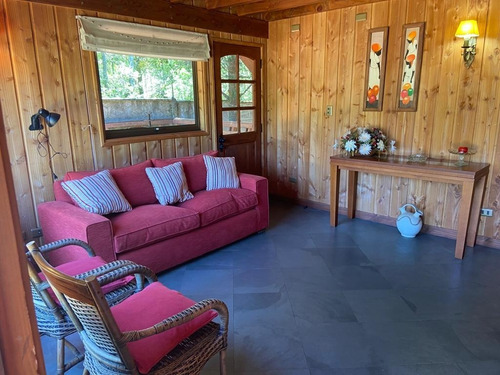 Imagen 5 de 11 de Cómoda Y Segura Casa Dos Pisos En Pucón