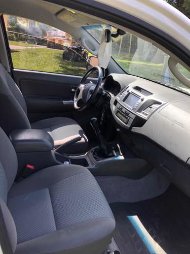 Toyota Hilux 3.0 Cd Srv 171cv 4x2 2014
