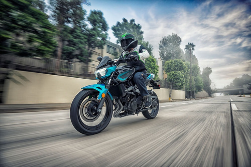 Z 400 Naked $ 8.990.000 2022 Rec Inferior Tuamoto