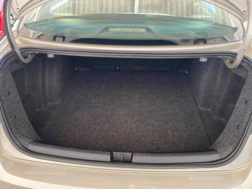 Imagen 9 de 14 de Volkswagen Jetta 2015 2.5 Comfortline Mt At