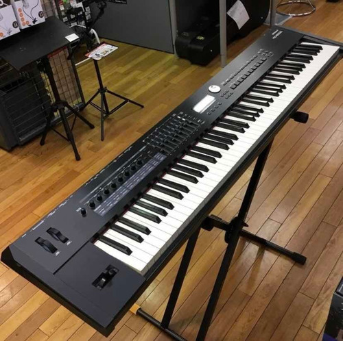 Roland Rd-2000 88 Weighted Keys Digital