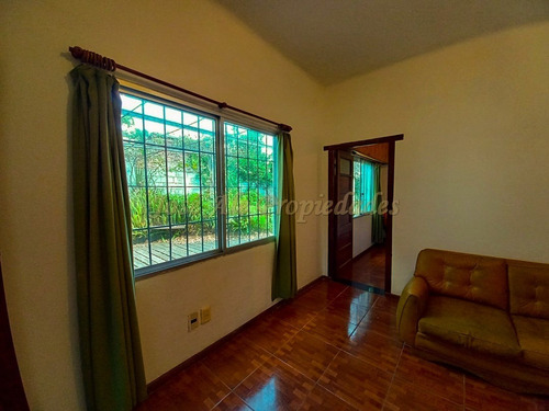 Imagen 7 de 17 de En Venta - Impecable Casa 3 Dorm 2 Baños