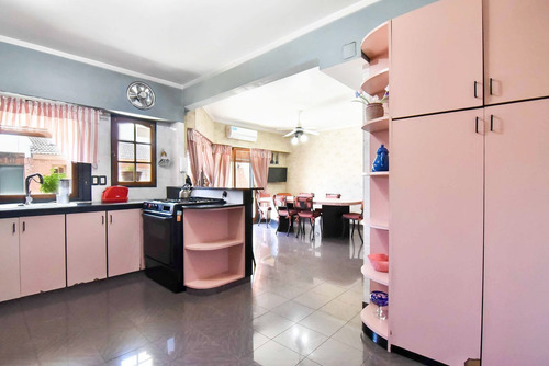 Imagen 24 de 30 de Venta Casa 5 Ambientes Con Deposito Quincho Patio