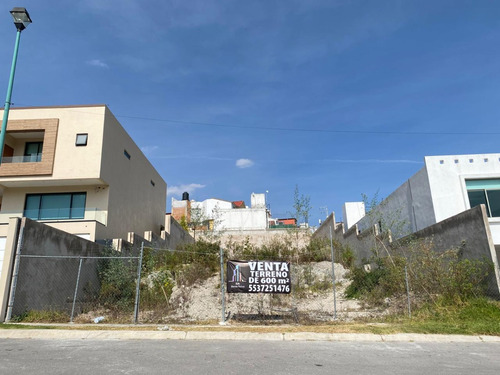 Amplio Terreno En Venta En Condado De Sayavedra