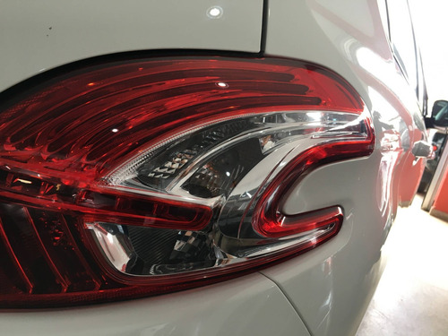 Peugeot 208 1.5 Allure 8v Flex 4p Manual