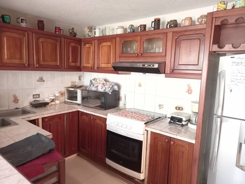 Casa En Urb. La Esmeralda, San Diego, Valencia, Plc-711