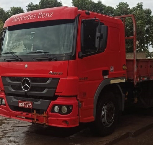 Imagem 2 de 3 de Caminhão Mb Atego 2429 6x2
