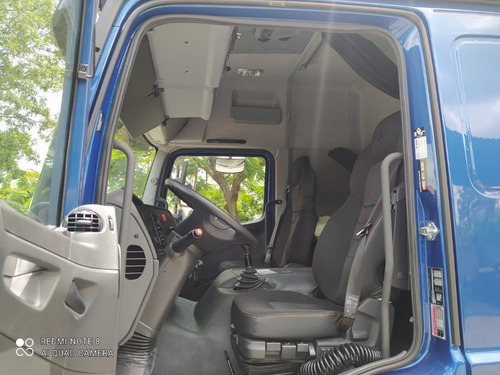 Imagem 11 de 15 de Mercedes Benz Mb 2426 Ano 2022 Baú Carga Seca