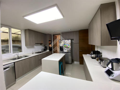 Casa En Venta De 3 Dorm. En Chamisero Colina