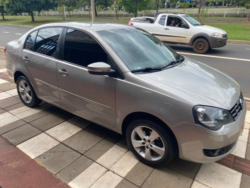 Imagem 7 de 11 de Polo Sedan 1.6 Mi Comfortline 8v Flex 4p Manual