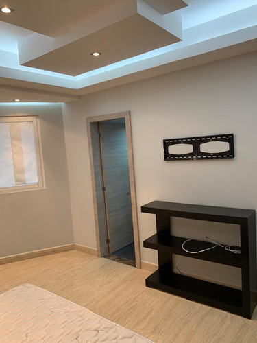 Imagen 10 de 12 de Económico Y Hermoso Apartamento En La Soledad 04144437404