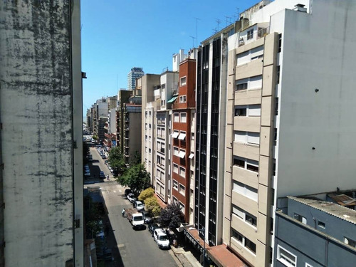 Imagen 8 de 20 de Venta 2 Ambientes A La Calle C/balcón Saliente Zona Centro