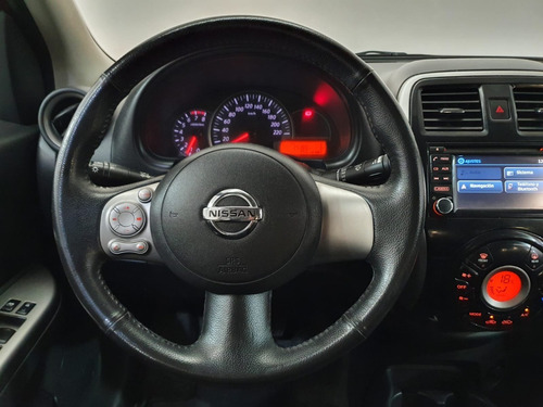 Imagen 11 de 15 de Nissan March Sr 2018