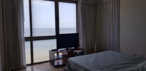 Imagen 17 de 19 de Apartamento Amueblado Con Vista Al Mar